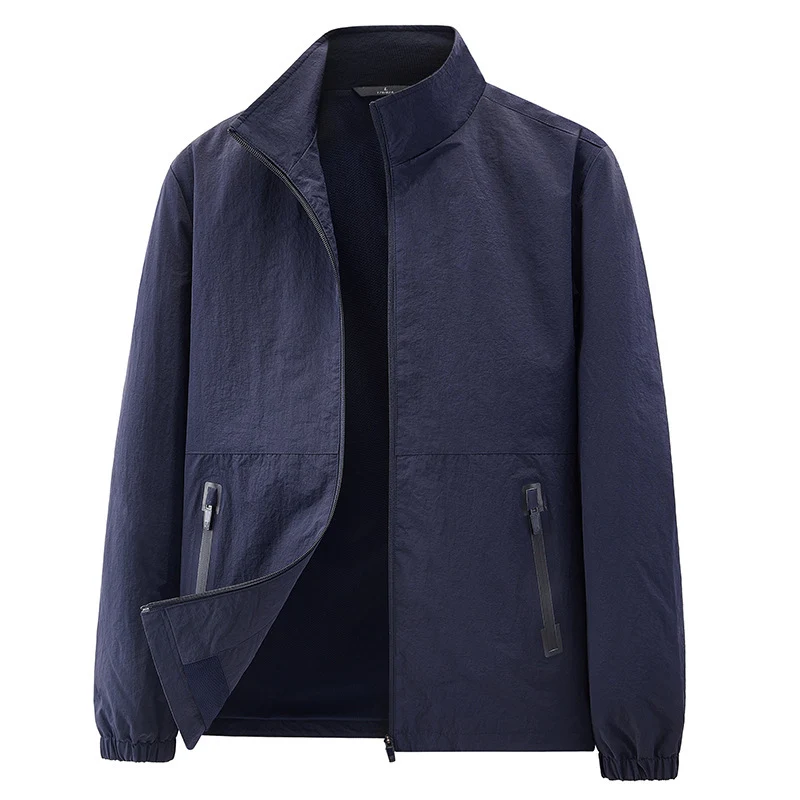 Herren Minimalistische Funktionsjacke mit Stehkragen, atmungsaktivem Meshfutter und wasserabweisenden Reißverschlüssen Nord Taschen