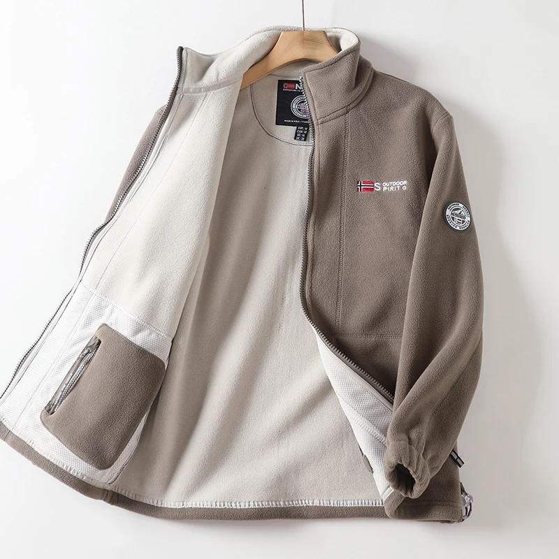 Herren Mikrofleece-Quiltjacke mit Stehkragen, elastischen Bündchen und verdeckten Eingrifftaschen Nord Taschen