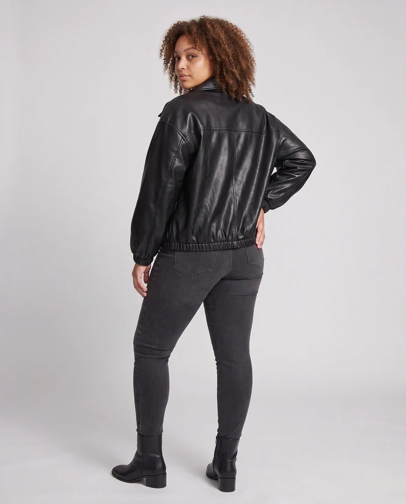 Damen Oversized Kunstlederjacke im Bomberstil mit Tunnelzugsaum Nord Taschen