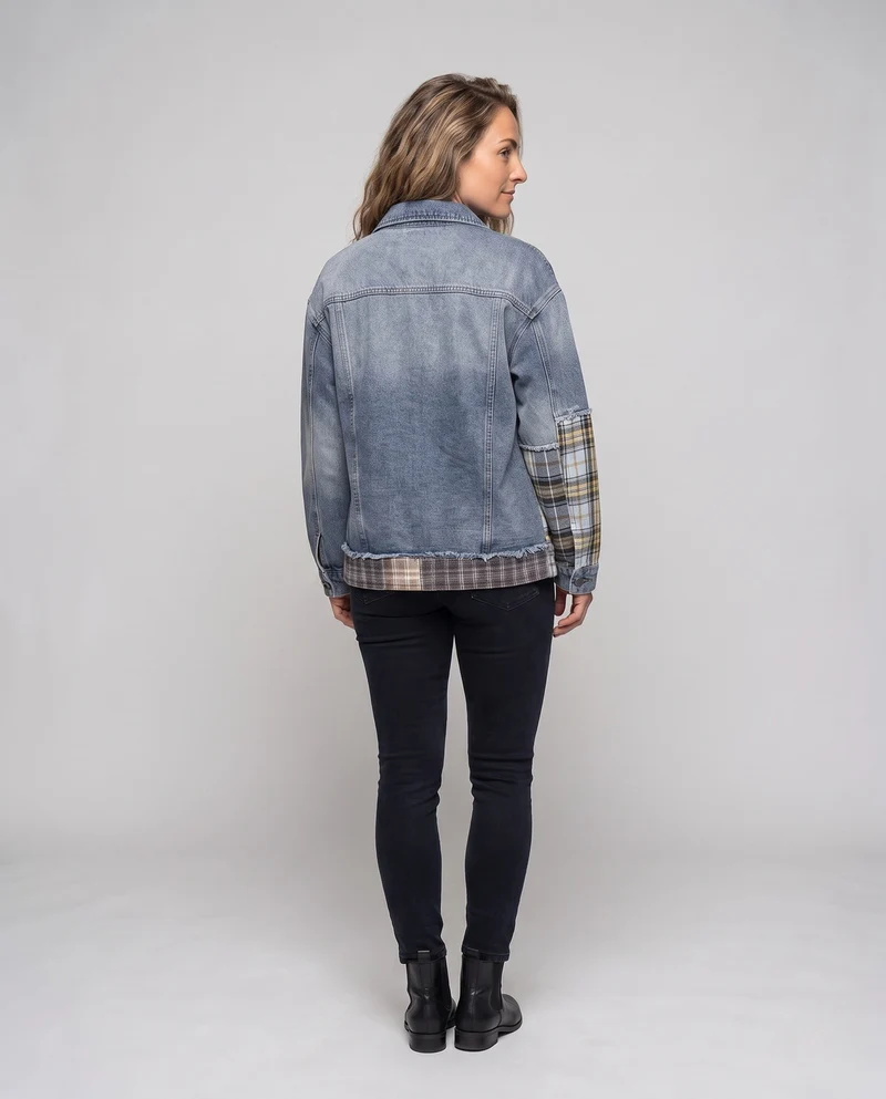 Damen Streetstyle Denimjacke Nord Taschen