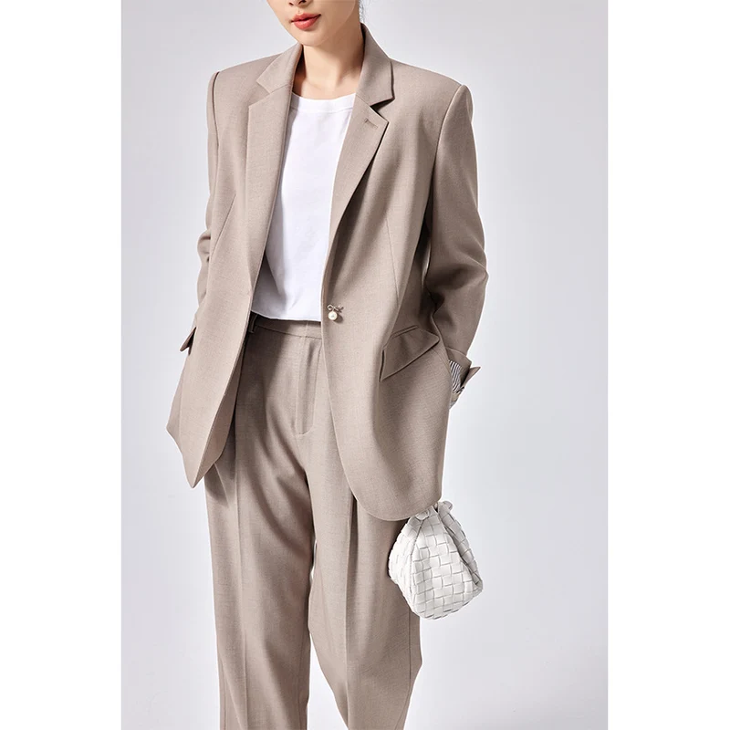 Damen Legeres Tailoring-Set mit Longline-Blazer und hochtaillierter Bundfaltenhose Nord Taschen