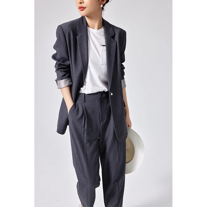 Damen Legeres Tailoring-Set mit Longline-Blazer und hochtaillierter Bundfaltenhose Nord Taschen