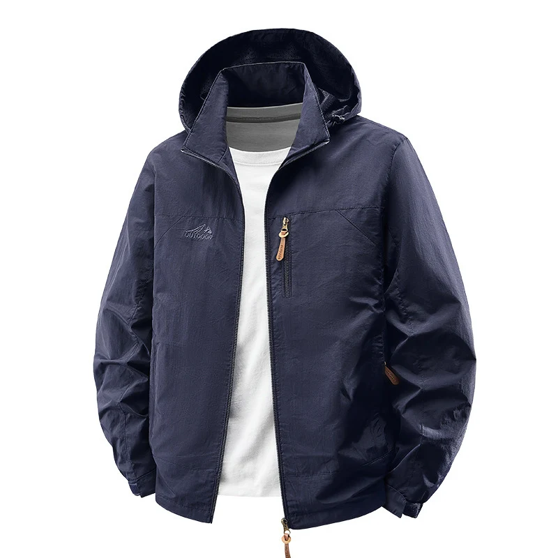 Herren Wasserabweisende ultraleichte Windjacke mit Kapuze, Reißverschluss und Brusttasche Nord Taschen