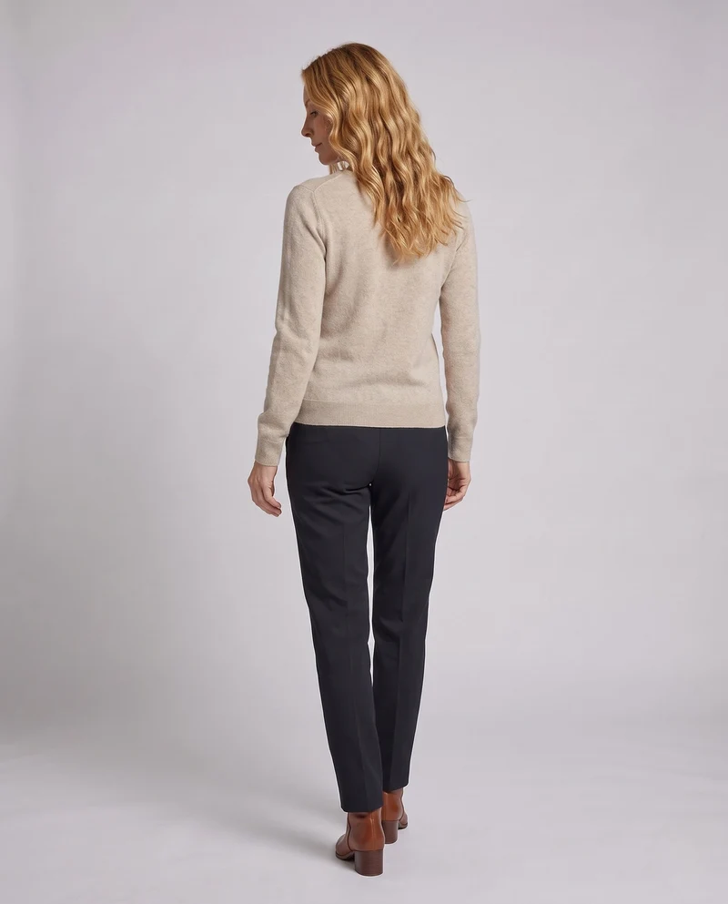 Damen Feinstrickpullover mit V‑Ausschnitt und gezackter Kantenverzierung Nord Taschen