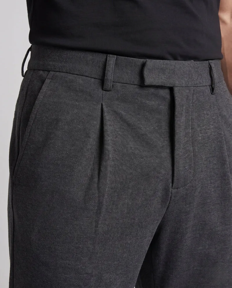 Herren Weite Stoffhose mit Bundfalten und dezenter Jersey-Struktur Nord Taschen