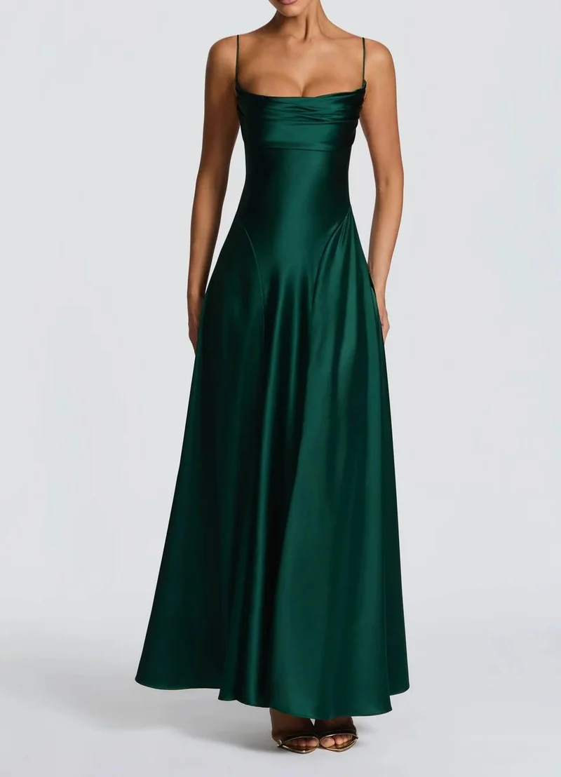 Damen Elegantes Maxi-Kleid mit fließendem Satin und verführerischem Spaghettiträger - Arvani