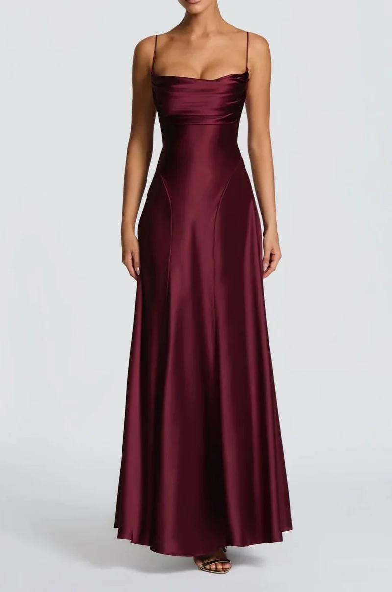 Damen Elegantes Maxi-Kleid mit fließendem Satin und verführerischem Spaghettiträger - Arvani