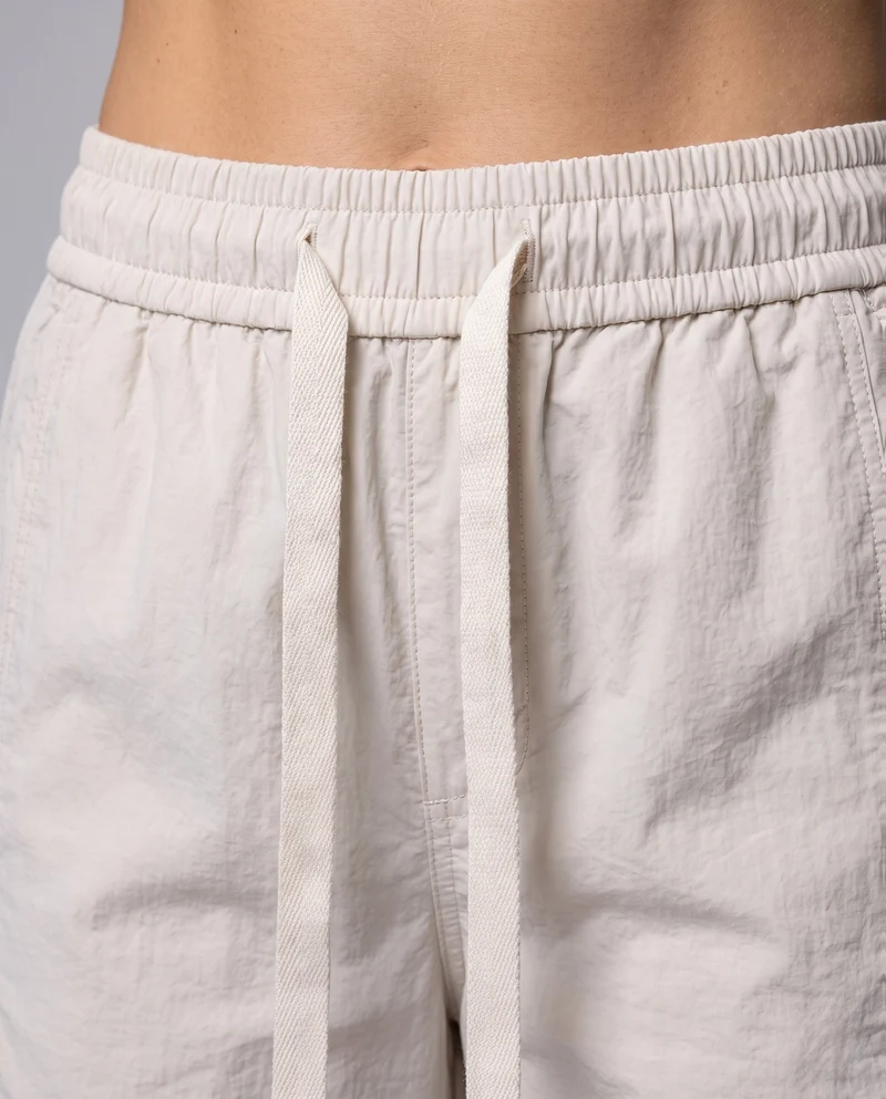 Stylische Cargo-Hosen für Frauen mit elastischem Bund und praktischen Taschen Nord Taschen