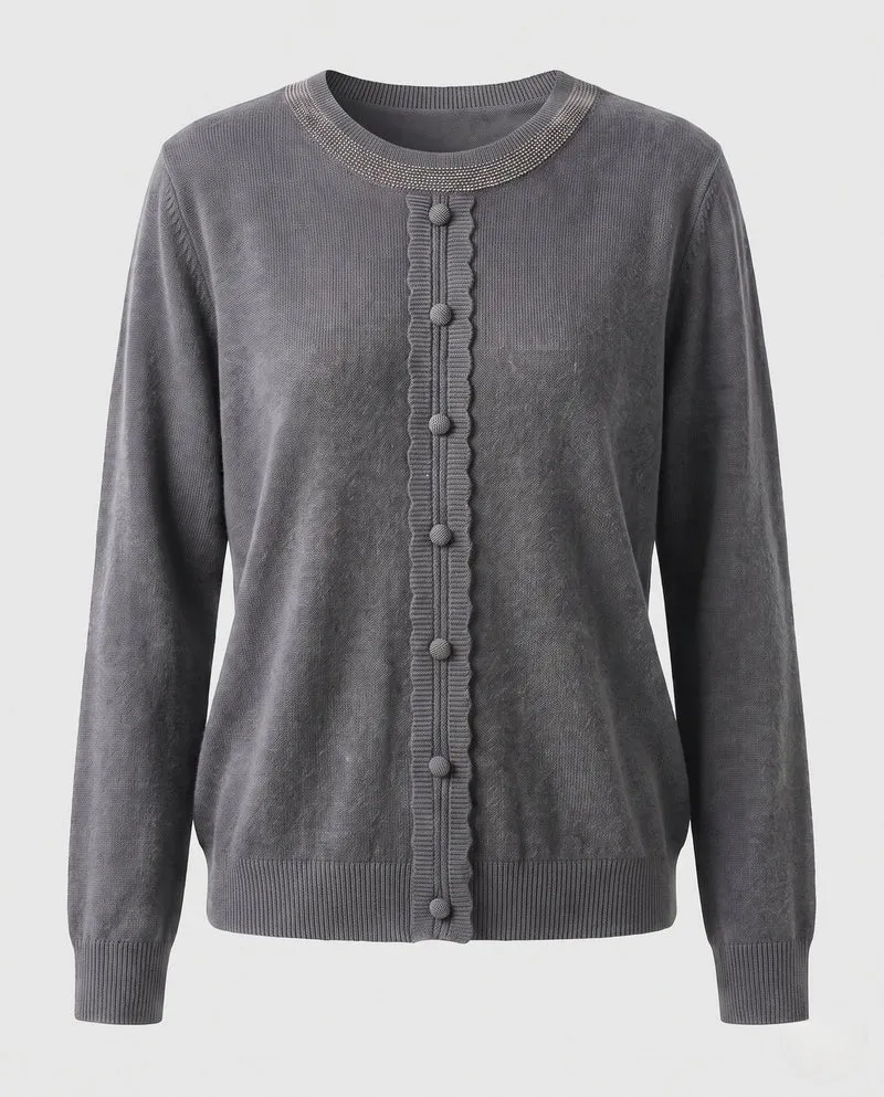 Damen Feinstrickpullover mit Zierknopfleiste und strassbesetztem Rundhalsausschnitt Nord Taschen
