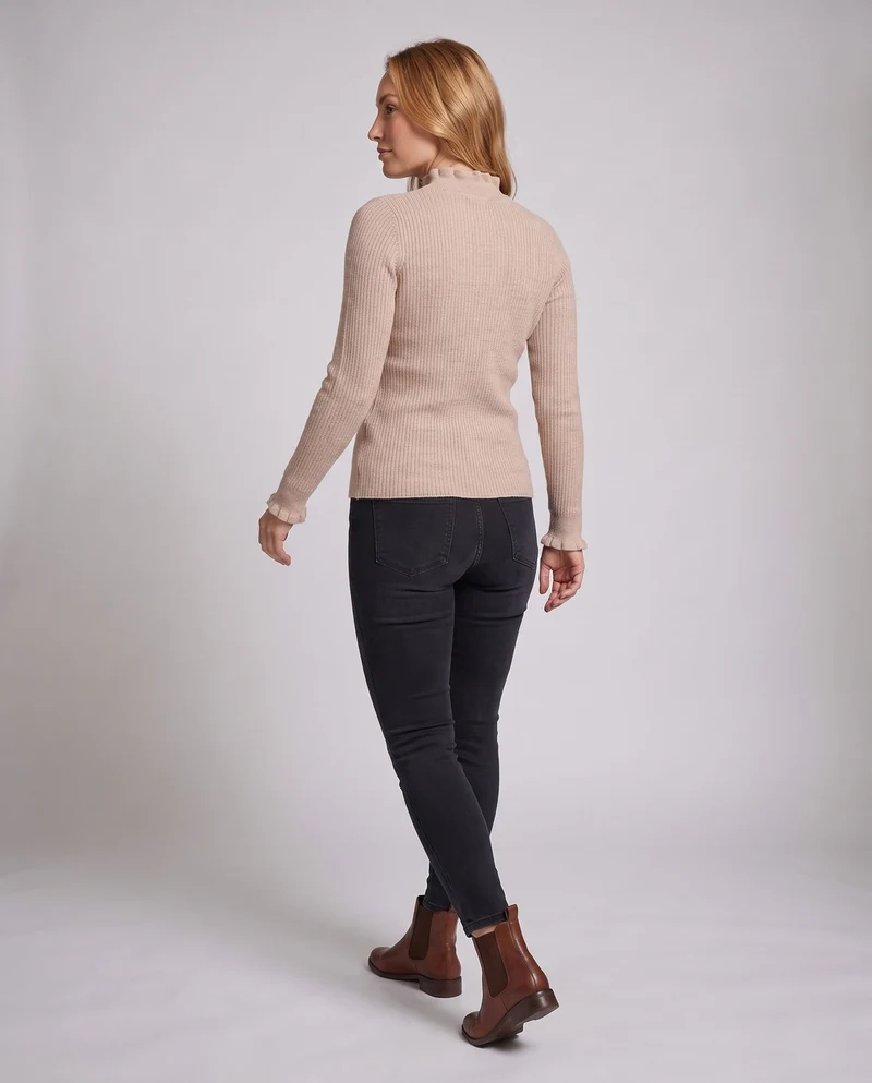 Damen Figurbetonter Feinstrickpullover mit feiner Rippenstruktur und Wellensaum-Ärmeln Nord Taschen