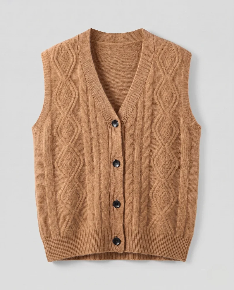Damen Flauschige Strickweste mit V‑Ausschnitt, Zopfmuster und Knopfleiste Nord Taschen