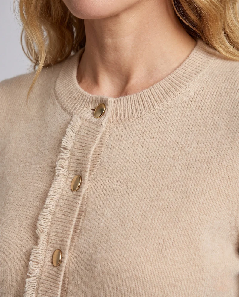 Damen Flauschiger Feinstrick-Cardigan mit dekorativer Knopfleiste und Fransenblende Nord Taschen
