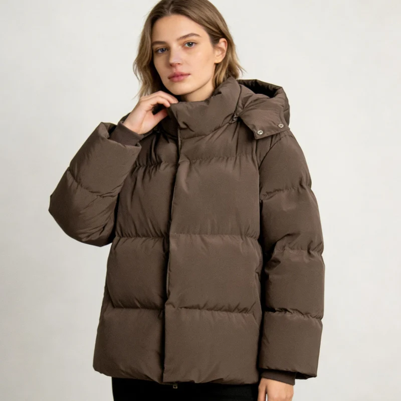 Damen Gefütterte Oversized-Steppjacke mit Kapuze und hohem Stehkragen Nord Taschen