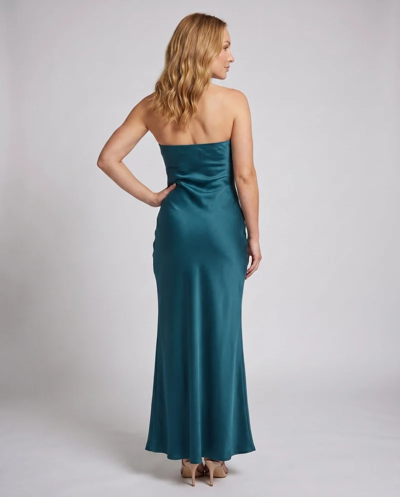 Damen Elegantes trägerloses Maxikleid aus Satin Nord Taschen