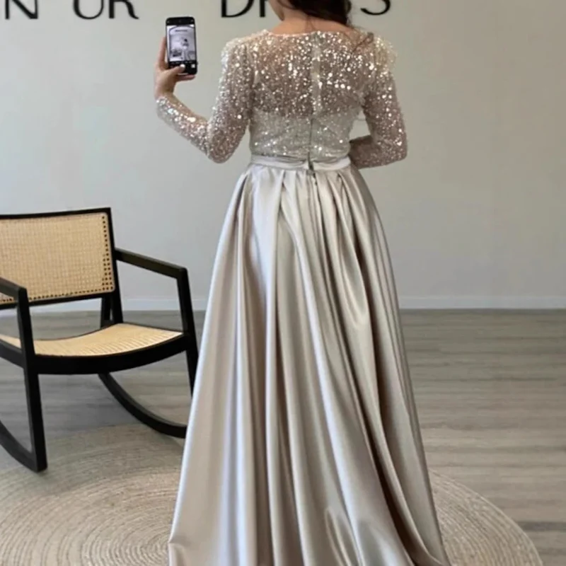 Damen Elegantes Abendkleid mit Glitzerdetails und fließendem Stoff - Vittorelli