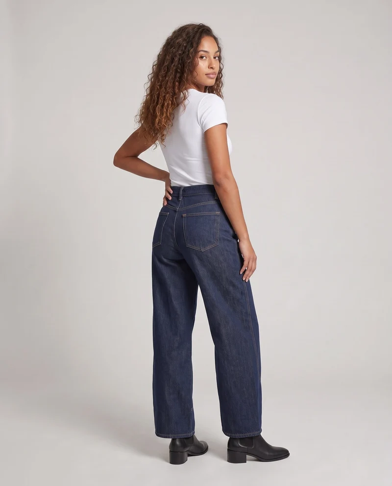 Damen hochgeschnittene Jeanshose im Palazzo-Schnitt mit weitem Bein und kontrastierenden Nähten Nord Taschen