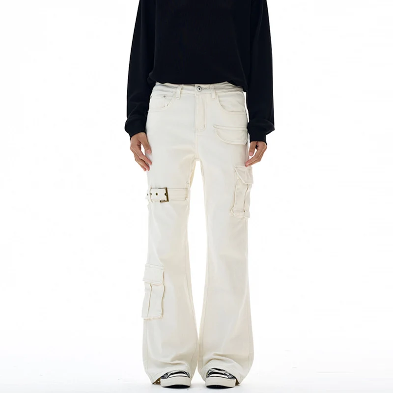 Damen Cargo-Flared-Jeans mit hoher Bundlinie, Utility-Taschen und Beinschnalle Nord Taschen