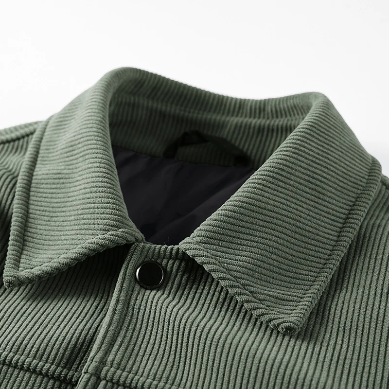Herren Gerippte Cord-Overshirtjacke mit gesteppter Innenfütterung und Brustklappen Nord Taschen