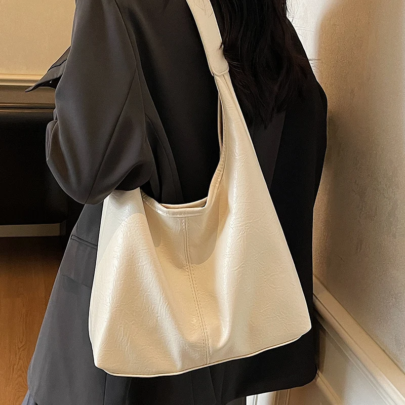 Damen lässige Schultertasche aus veganem Leder Nord Taschen