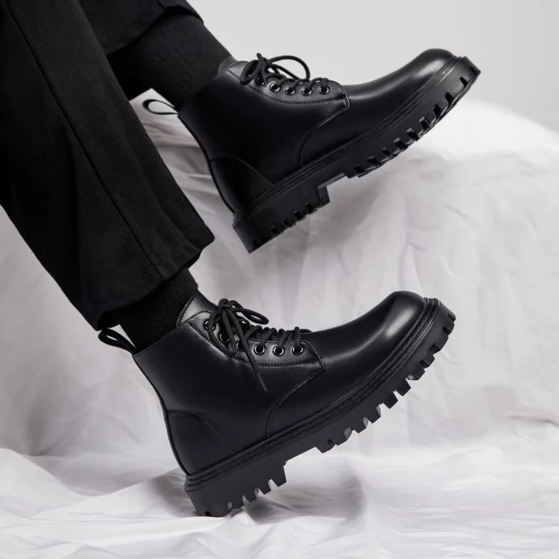 Herren Robuste Schnürstiefel mit rutschfester Sohle und stabiler Konstruktion - Vittorelli