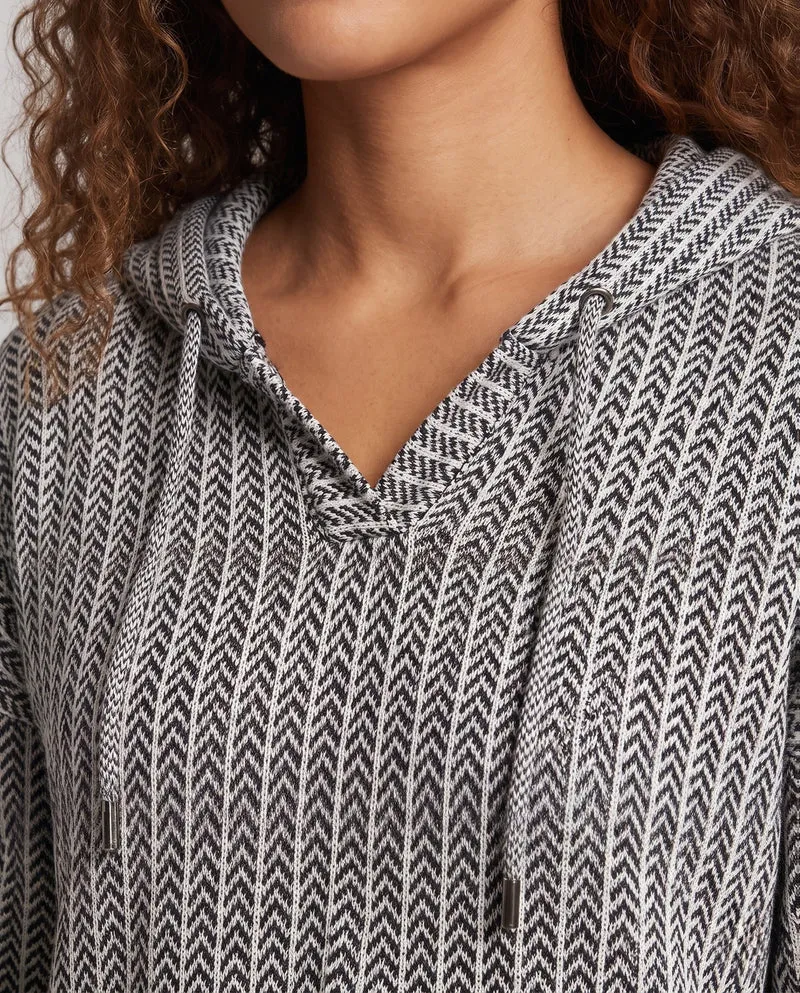 Frauen Oversized Strick Hoodie mit Känguru-Tasche und strukturellem Muster Nord Taschen