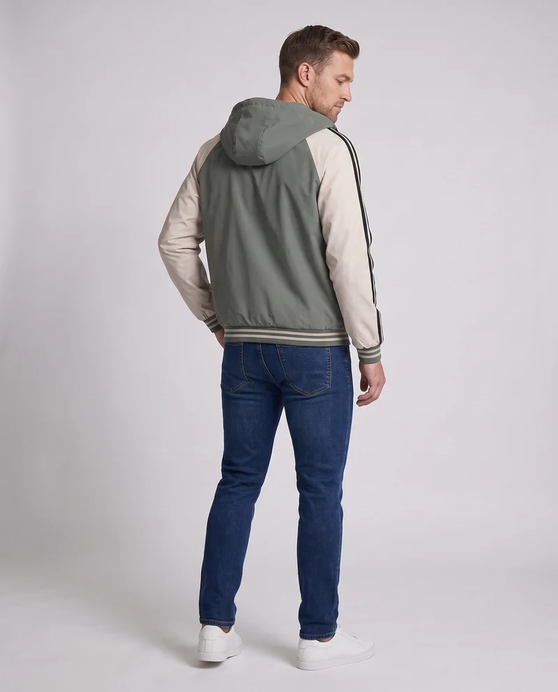 Herren Sportliche Kapuzenjacke mit Farbblockdesign Nord Taschen