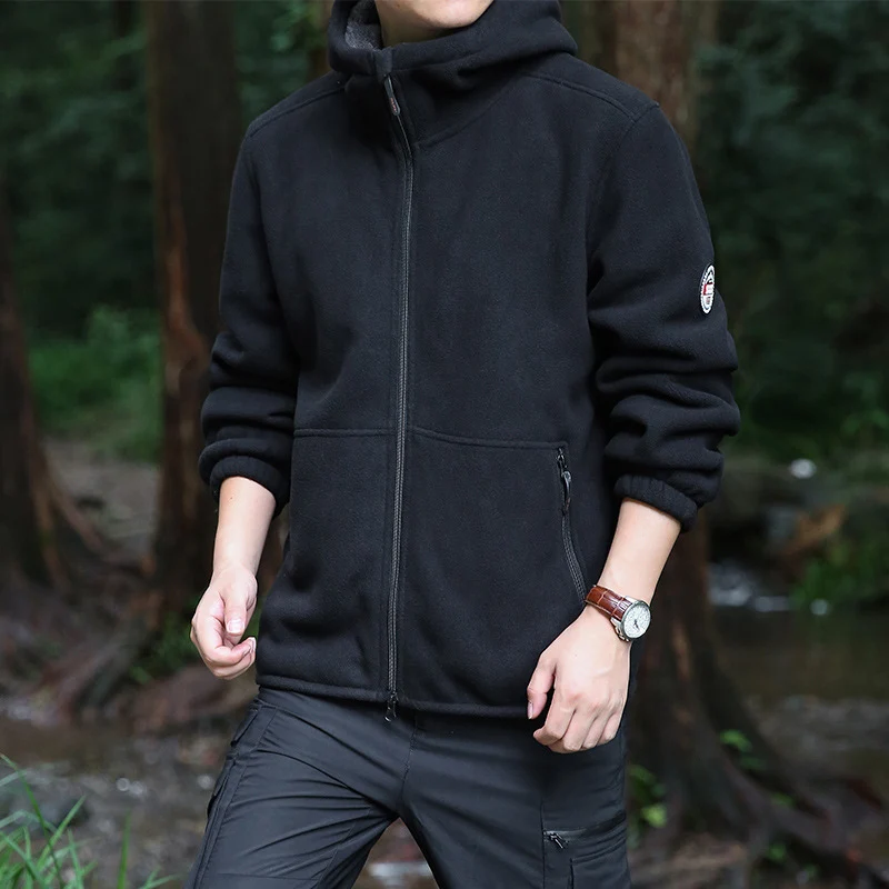 Herren Fleece-Kapuzenjacke für Outdoor mit Thermo-Futter, windabweisender Oberfläche und Reißverschlusstaschen Nord Taschen