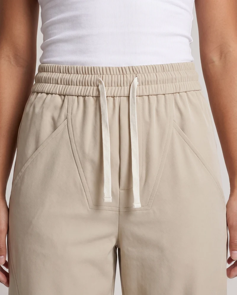 Damenweite Cargo-Baggy-Hose mit elastischem Kordelzugbund, aufgesetzten Seitentaschen & lockerer Silhouette Nord Taschen