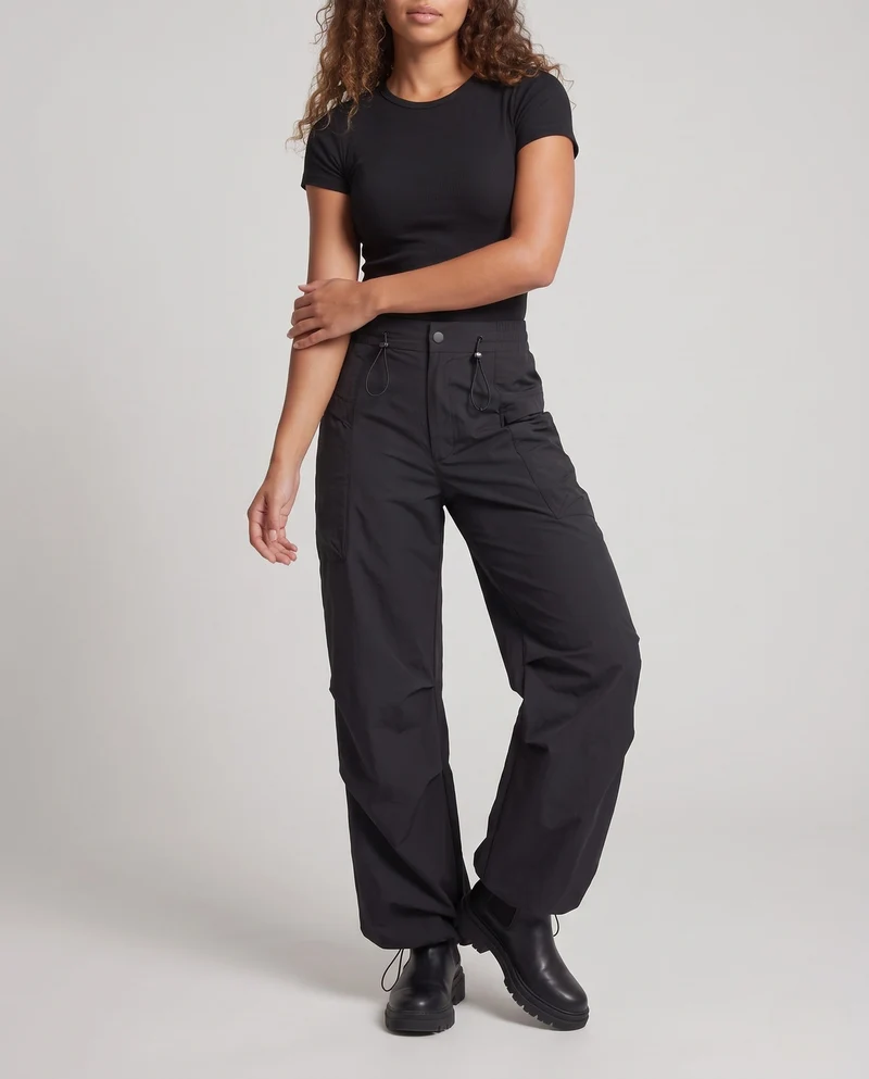 Damen Weite Cargo-Hose mit Kordelzugbund, Mehrere Taschen und Leichtgewichtigem Funktionsstoff Nord Taschen