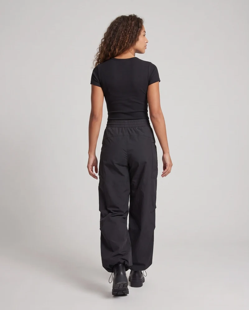 Damen Weite Cargo-Hose mit Kordelzugbund, Mehrere Taschen und Leichtgewichtigem Funktionsstoff Nord Taschen