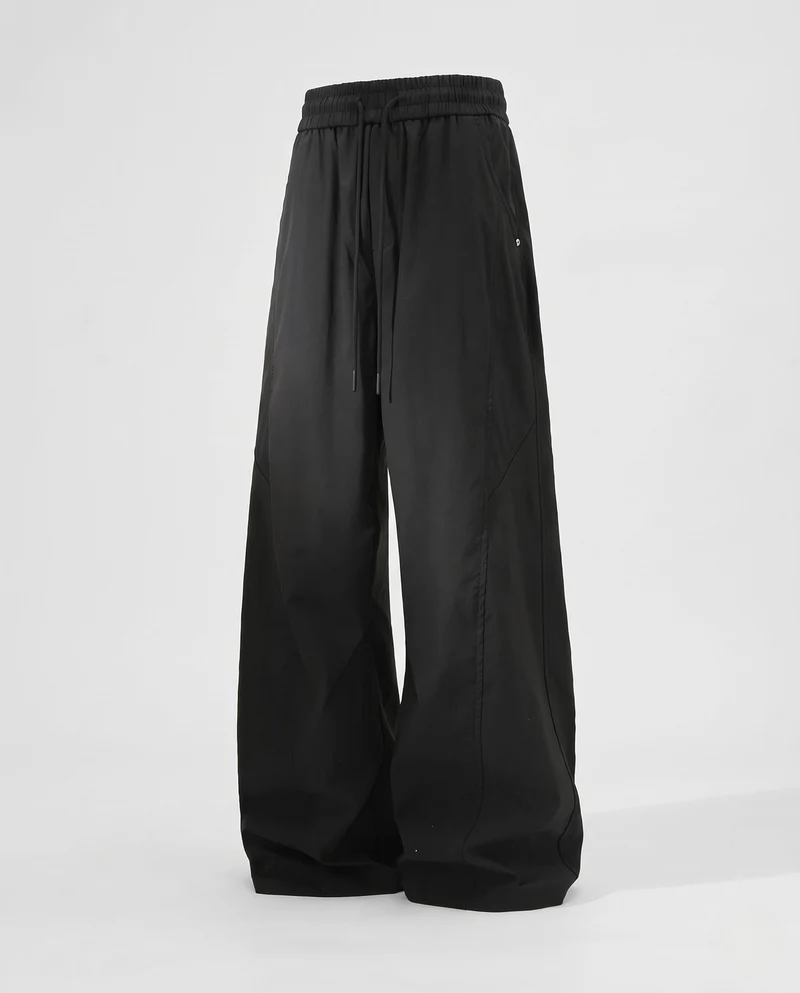 Damenweite Palazzo-Hosen im Tech-Look mit Kordelzug und entspannter Silhouette Nord Taschen