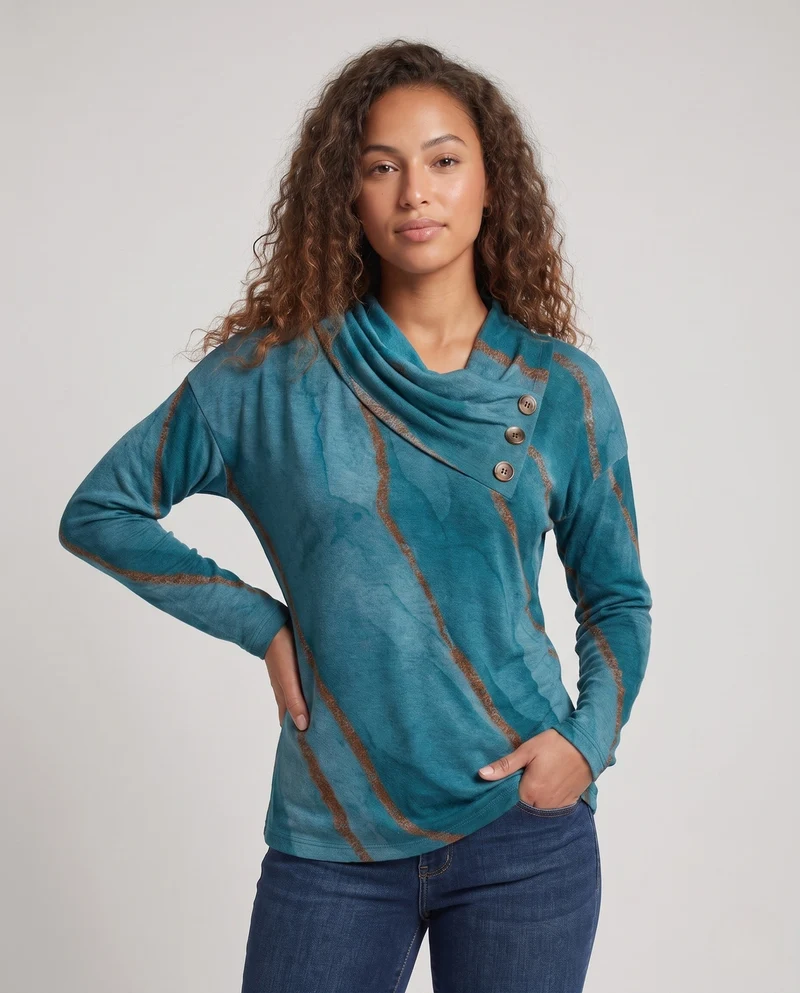 Frauen Langarmshirt mit asymmetrischem Wasserfallkragen und dekorativer Knopfleiste Nord Taschen