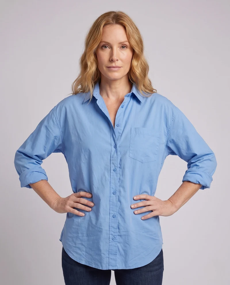 Damen Langarm Oversize-Shirt Bluse mit Rundsaum und Brusttasche Nord Taschen
