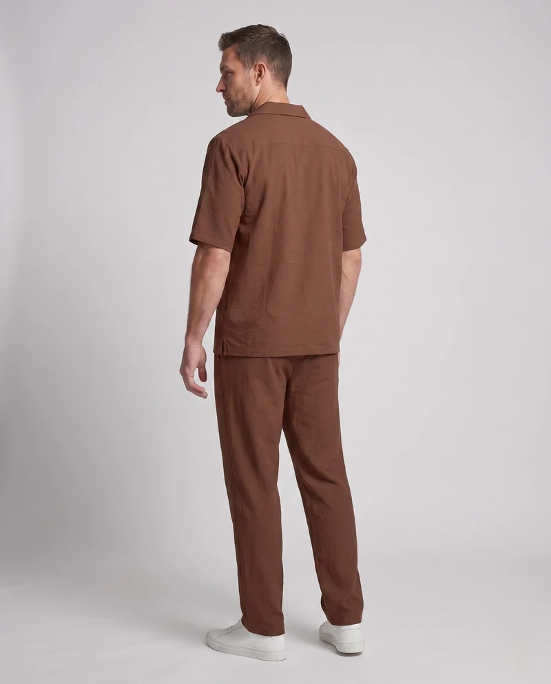 Herren Casual Leinen-Look Loungewear Set mit offener V-Ausschnitt und geraden Loungehosen Nord Taschen