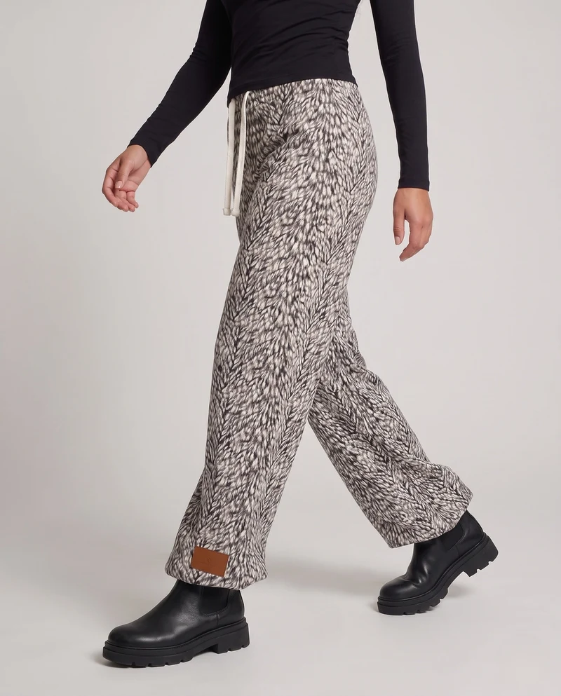 Damen Bequeme und Stylische Harem Shorts Nord Taschen