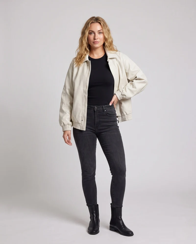 Damen Modische Kunstlederjacke mit lässigem Schnitt Nord Taschen