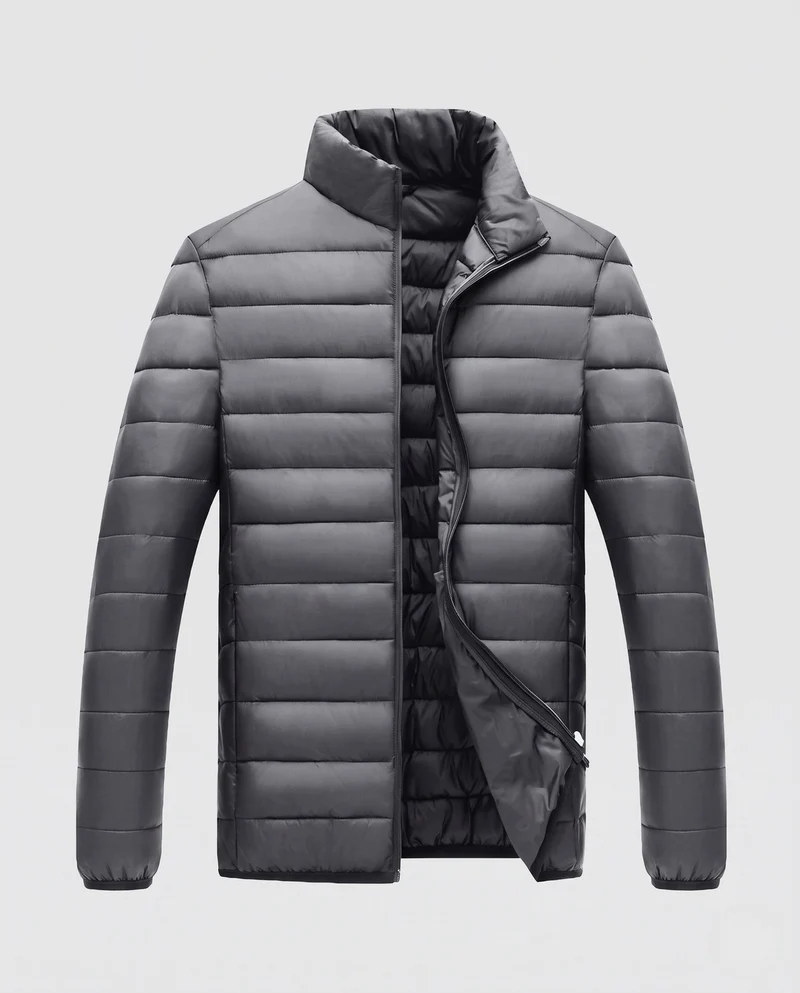 Herren kompakte verpackbare gesteppte Übergangsjacke mit Stehkragen und thermischer Füllung Nord Taschen