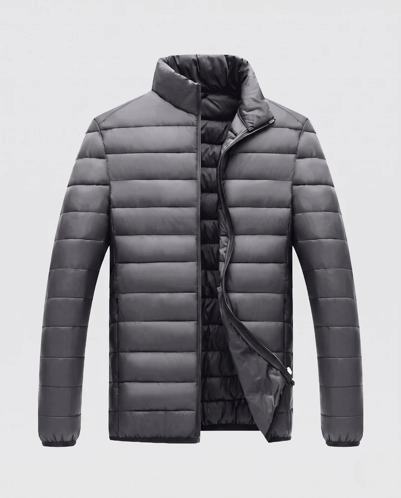 Herren kompakte verpackbare gesteppte Übergangsjacke mit Stehkragen und thermischer Füllung Nord Taschen