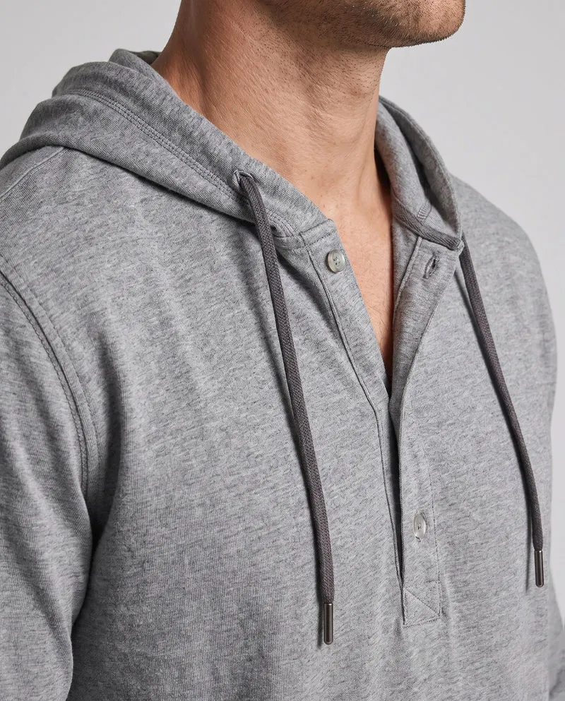 Herren Kapuzen-Henley Lounge-Set mit Knopfleiste und gefältelten Hosen Nord Taschen