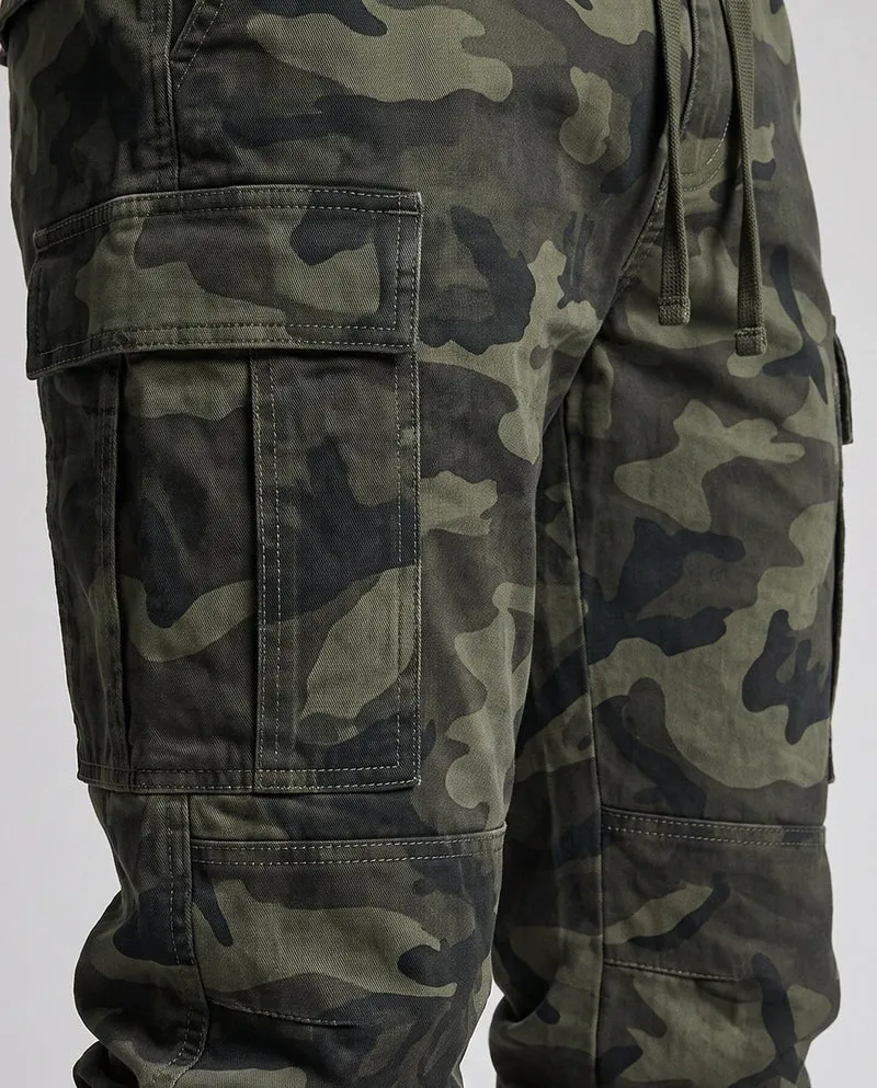 Herren Cargo-Hose mit Camouflage-Muster, verstärkten Taschen und verstellbaren Beinabschlüssen Nord Taschen