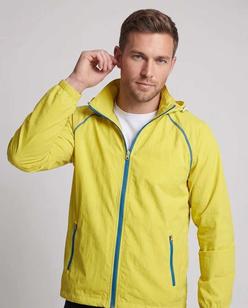 Leichte Herren-Hooded Windbreaker aus Tech Ripstop mit Kontrastpaspelierung, Kordelzug & Reißverschluss-Taschen Nord Taschen