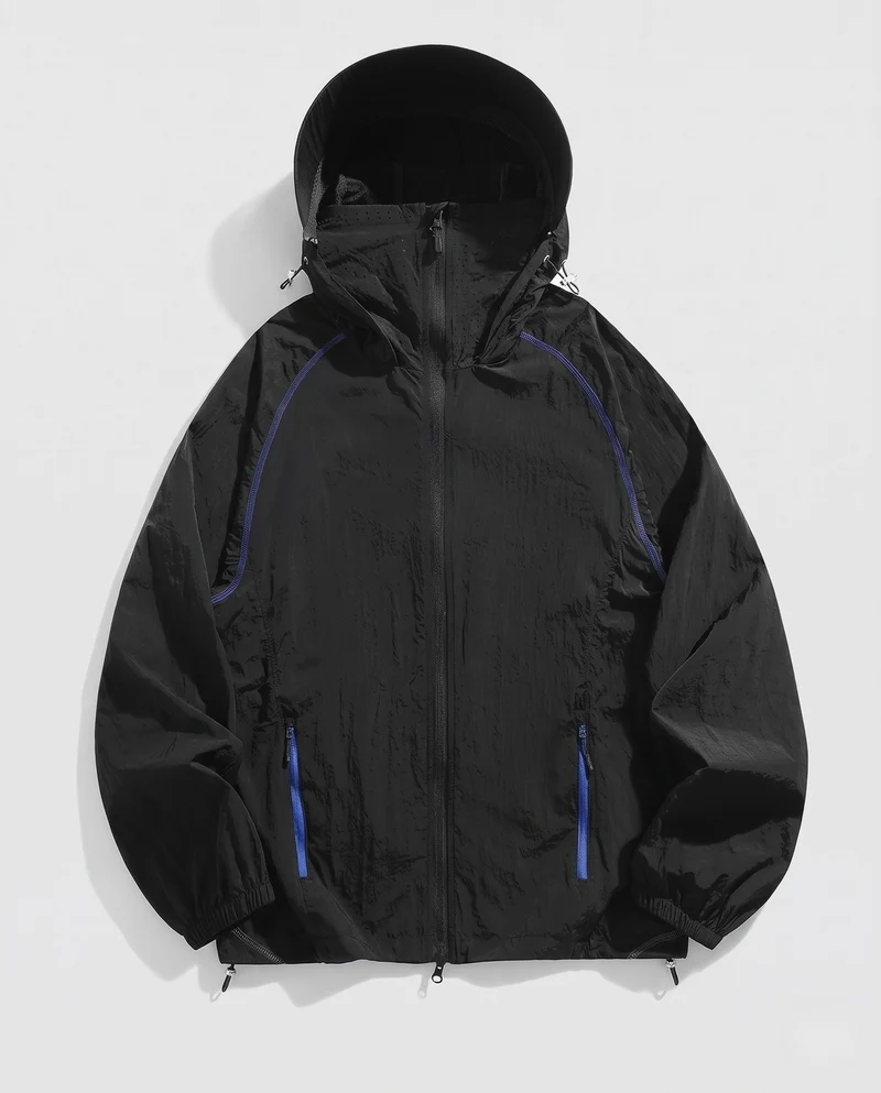 Leichte Herren-Hooded Windbreaker aus Tech Ripstop mit Kontrastpaspelierung, Kordelzug & Reißverschluss-Taschen Nord Taschen
