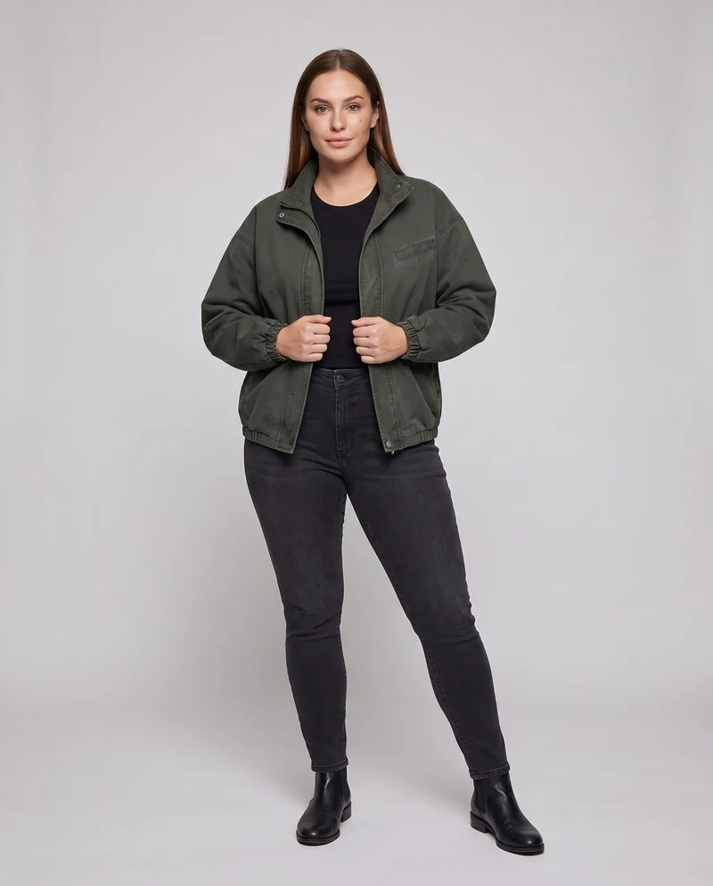 Unisex Oversize Utility-Feldjacke mit Stehkragen, verdeckter Druckknopfleiste und elastischem Saum