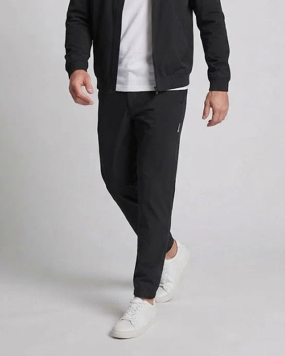 Männliche sportliche Freizeitpants mit Bündchen Nord Taschen