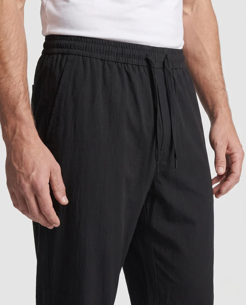 Herren leichte und atmungsaktive Sporthose Nord Taschen