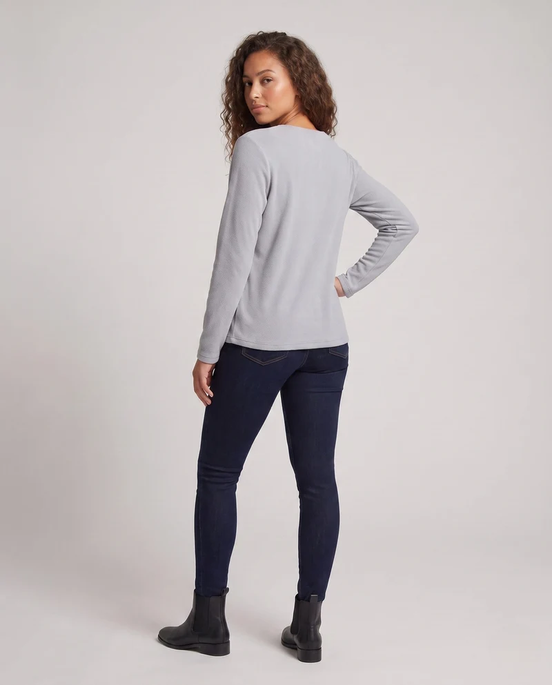 Damen Leichtes Struktur Langarmshirt mit Rundhalsausschnitt und Relaxed Fit Nord Taschen