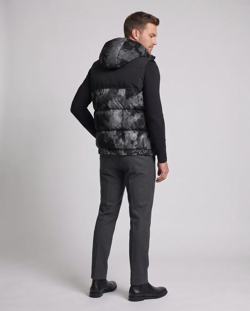 Herren ärmellose thermoisolierte Weste mit verstellbarem Kapuze und wärmender Isolierfüllung Nord Taschen