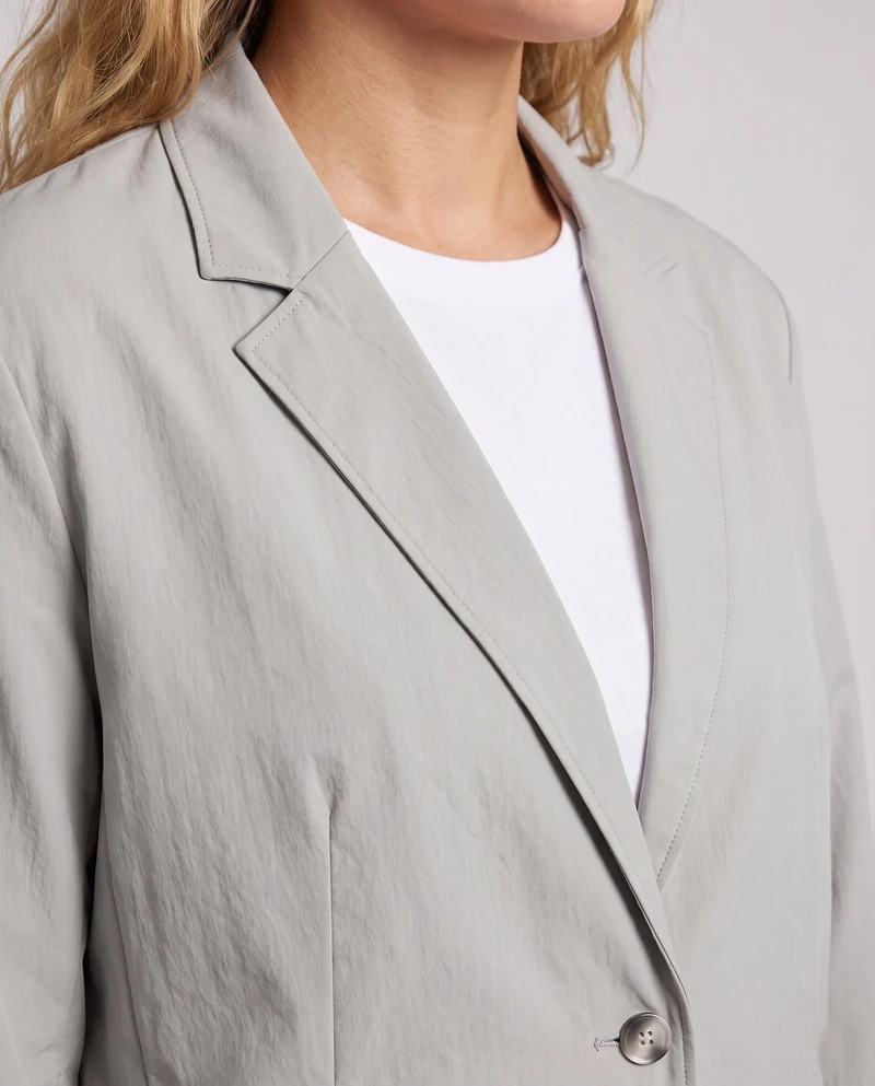 Damen Elegante und bequeme Blazerjacke Nord Taschen