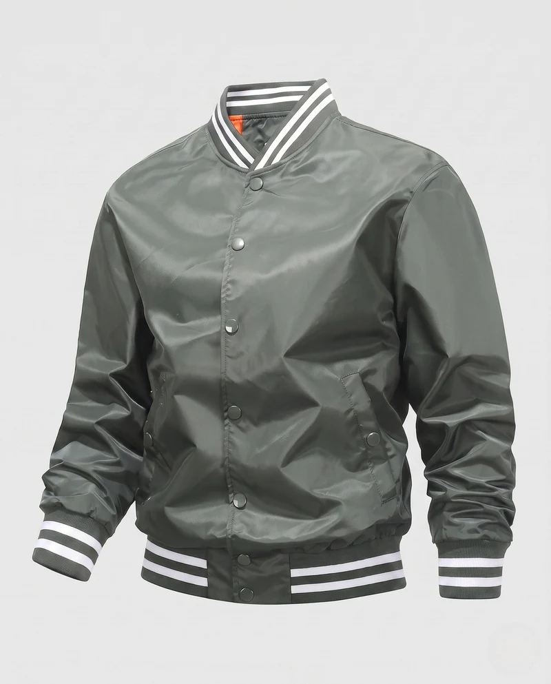 Leichte Nylon Varsity Bomberjacke für Herren mit gestreiften Rippbündchen Nord Taschen