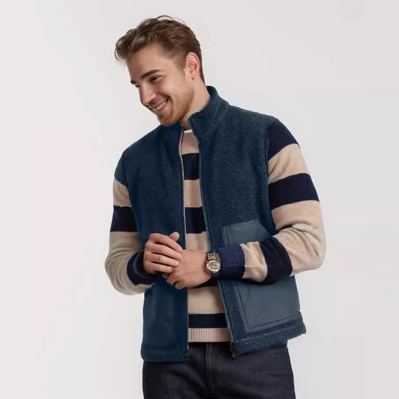 Damen Kurz geschnittene Bouclé-Fleece-Weste mit Stehkragen, Zwei-Wege-Reißverschluss und kontrastierenden Aufsatztaschen Nord Taschen